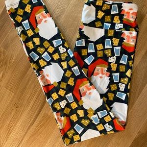 One Size Lularoe Leggings. Christmas Pattern